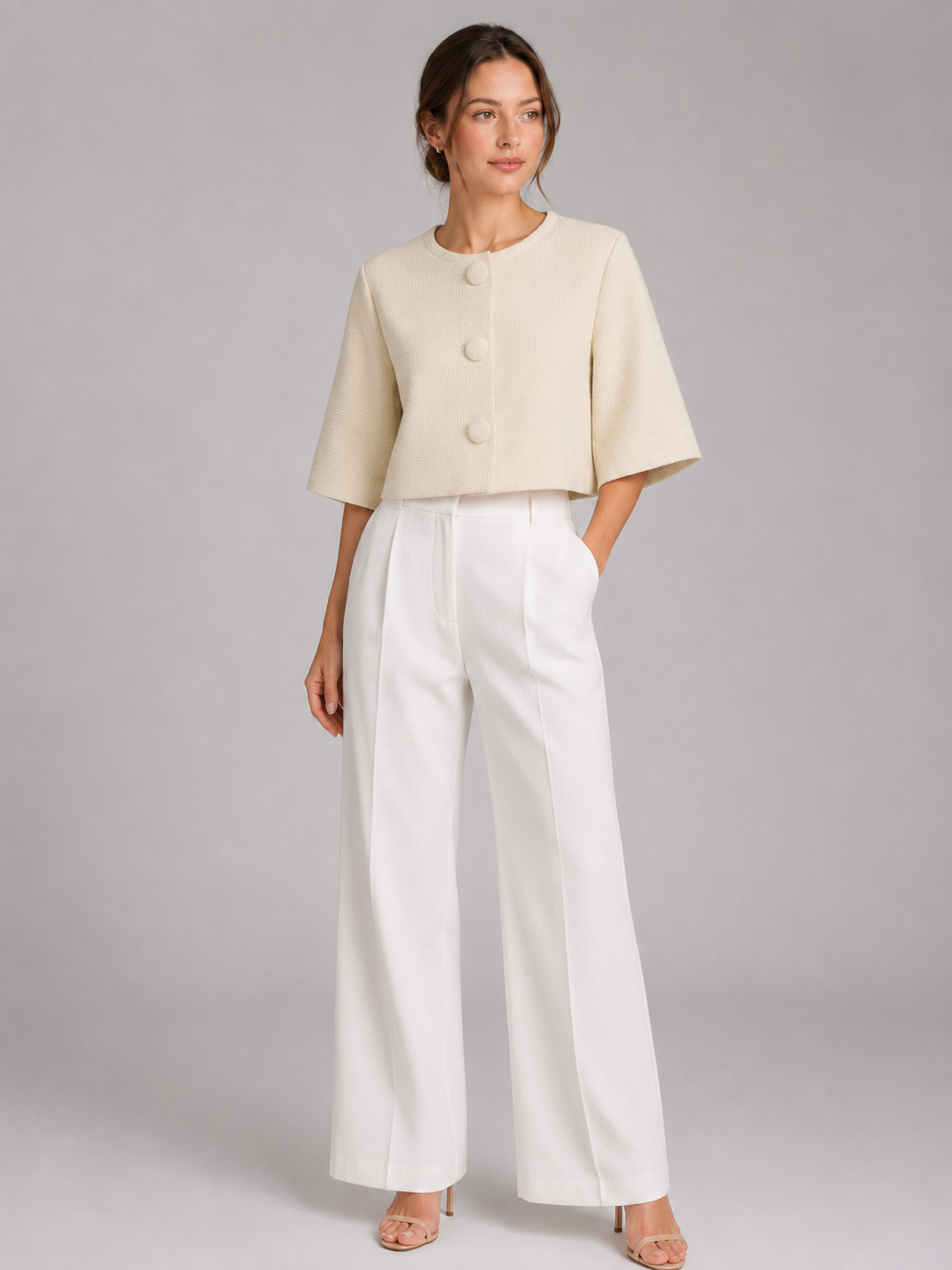 Women’s Cropped Knit Cardigan with Round Neck and Button Front