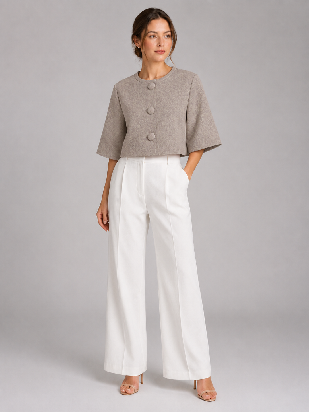 Women’s Cropped Knit Cardigan with Round Neck and Button Front