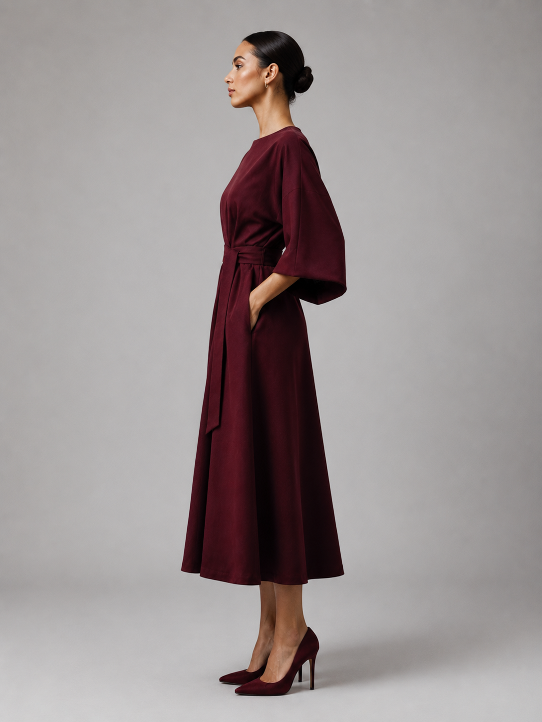 Women’s Midi Dress with Short Sleeves and Belt