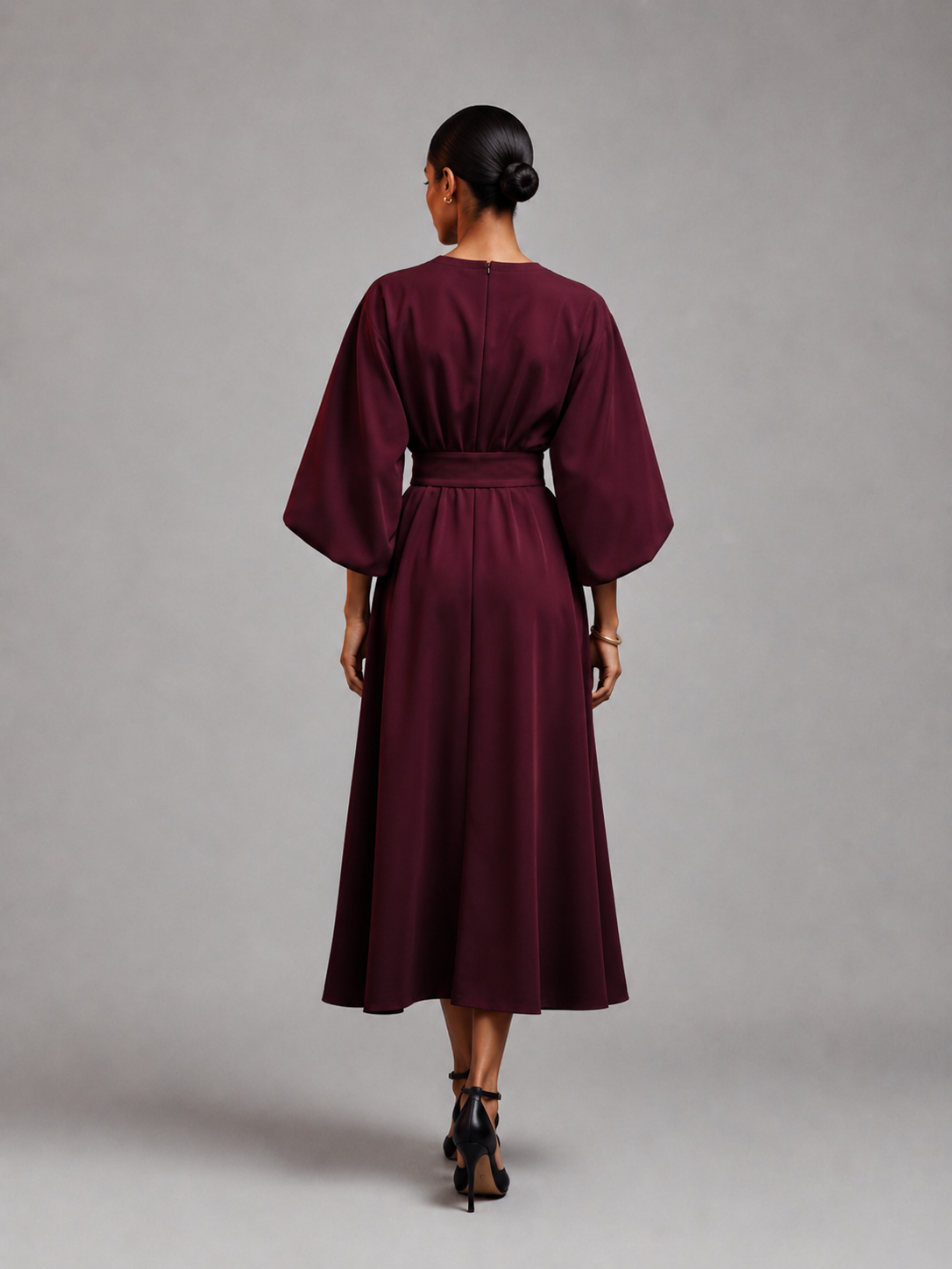 Women’s Midi Dress with Short Sleeves and Belt